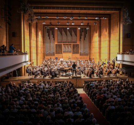 Des sonates aux symphonies : l’évolution des formes musicales