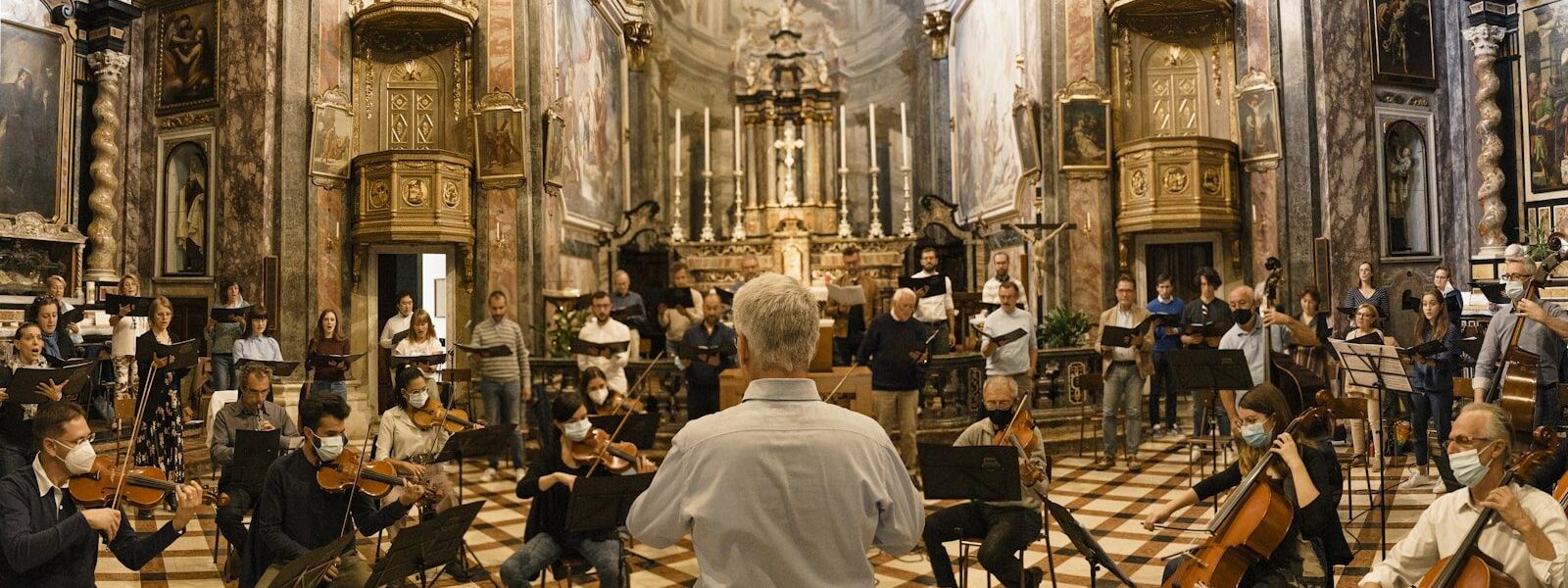 La musique contemporaine face aux traditions séculaires