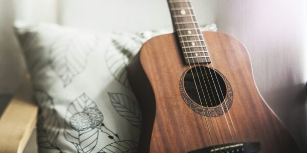 Les mouvements sociaux et leur influence sur la création musicale