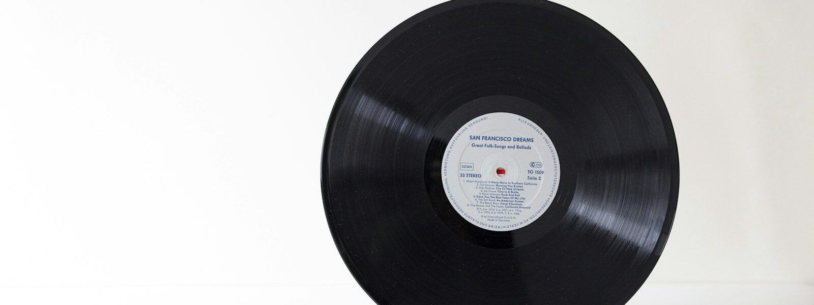 Analog vs Digital Recording in 2026: What Actually Sounds Better and Why