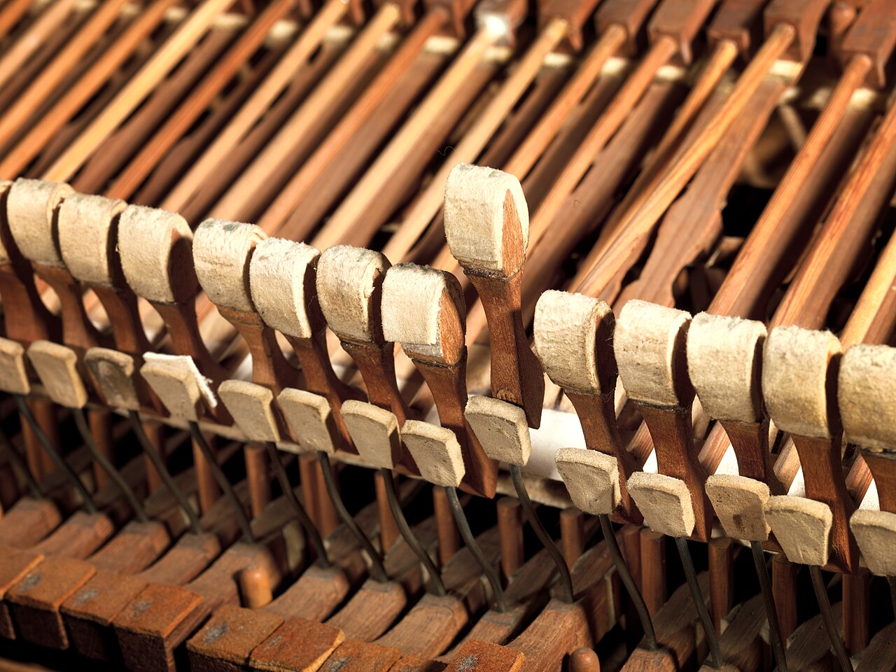grand piano (foto: Bartolomeo Cristofori / CC0, Wikimedia Commons)