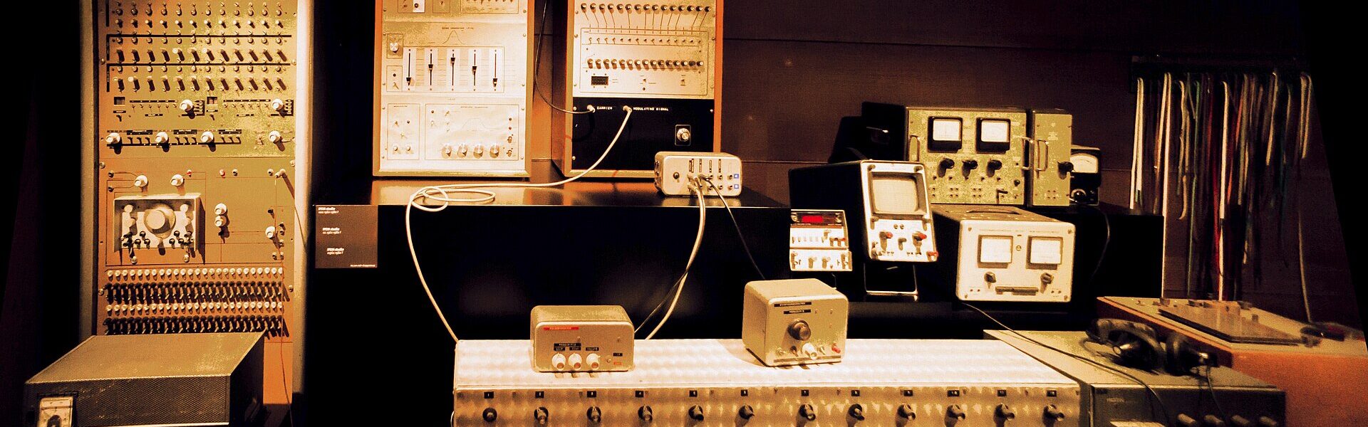 audio interface knobs